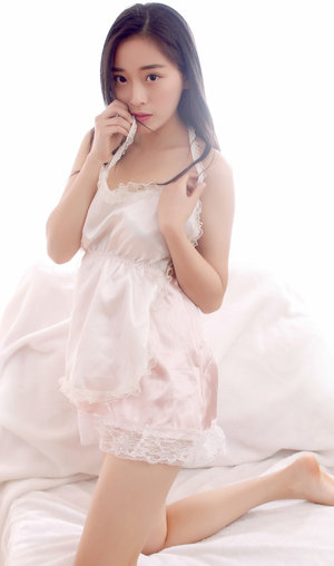 新搬来的邻居中字