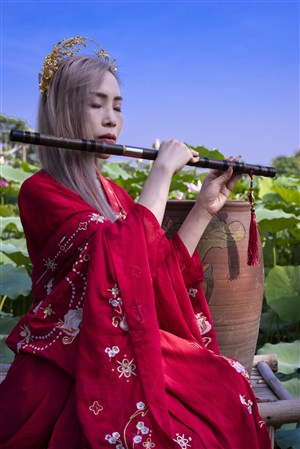 蕾丝视频在线播放