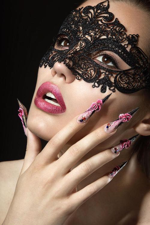 丰满的女儿国语版电视剧