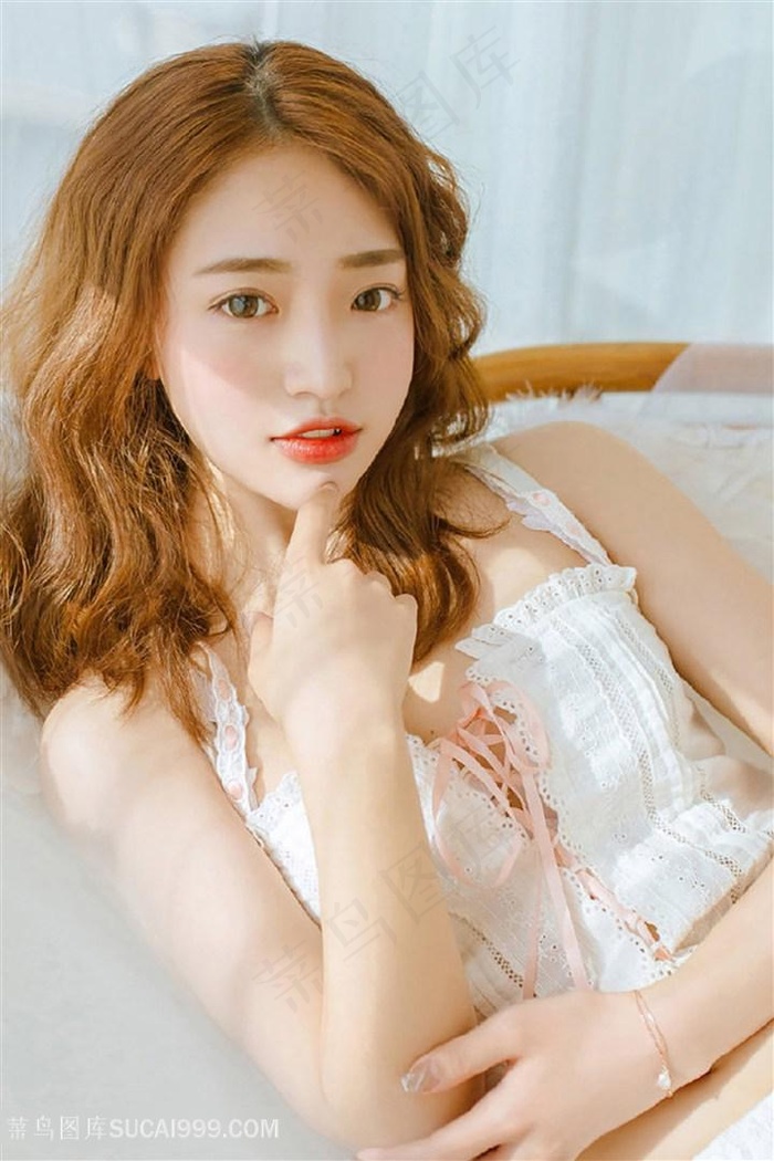 女自慰喷水白丝网站